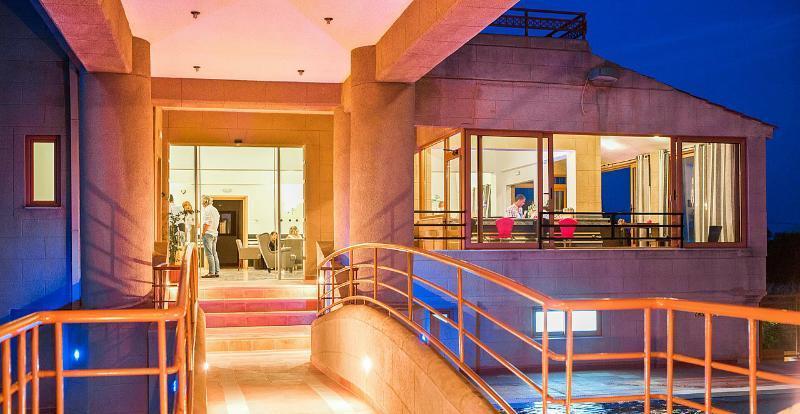 Hotel Ledras Gennadi Ngoại thất bức ảnh